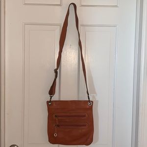 Avorio cross body bag
